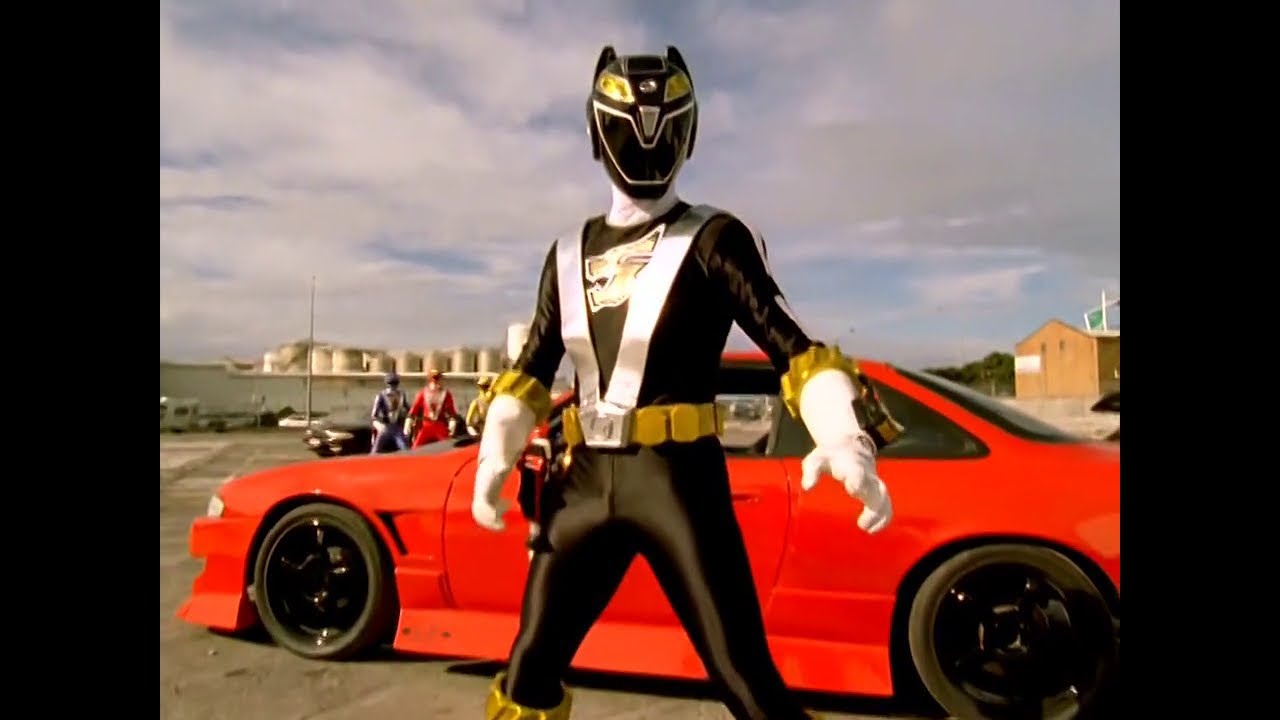 Power Ranger RPM | Dillon se transforma en el ranger negro