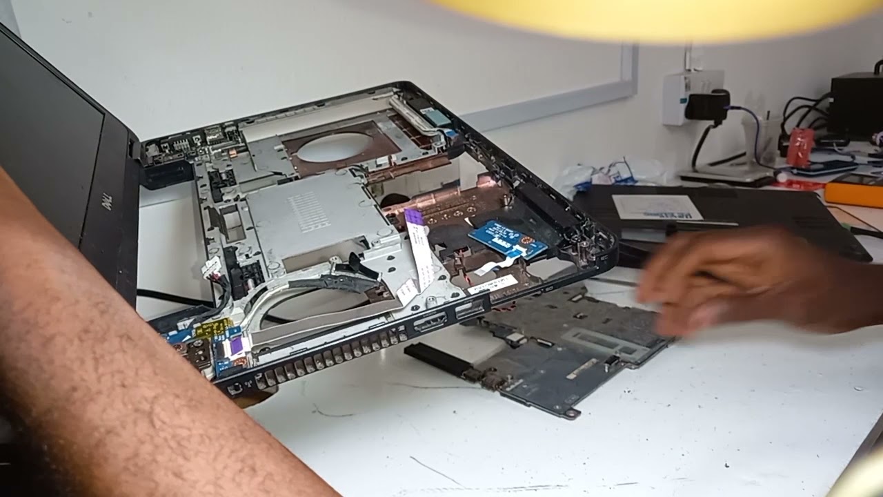 Dell latitude E5440 not coming on