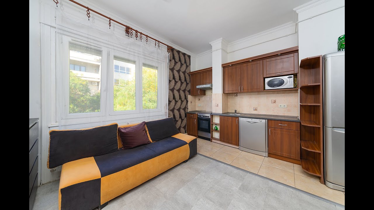 ÚJLÍPÓTVÁROSBAN, A PANNÓNIA UTCÁBAN, SZÉP, BAUHAUS ÉPÜLETBEN, NAPFÉNYES, ERKÉLYES POLGÁRI SAROKLAKÁS