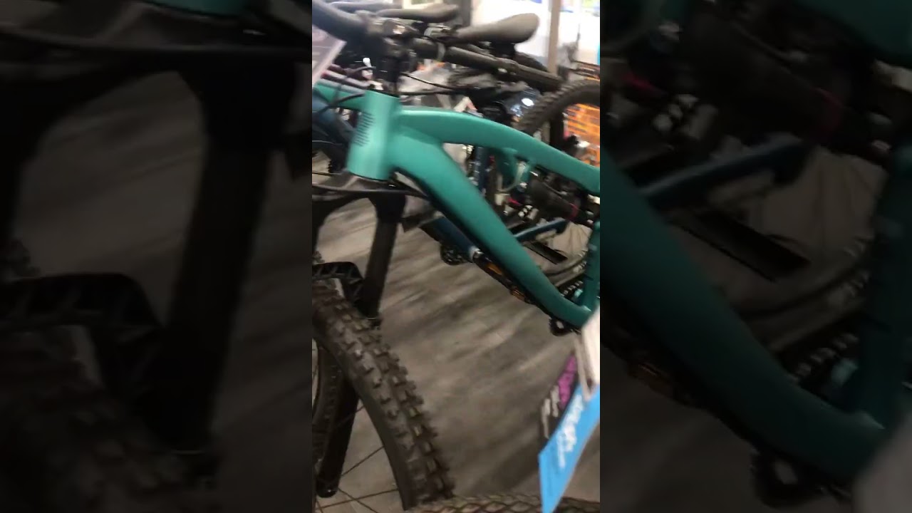 W bike but the price is mental #viral #bike #fullsuspension #halfords #shorts #trending