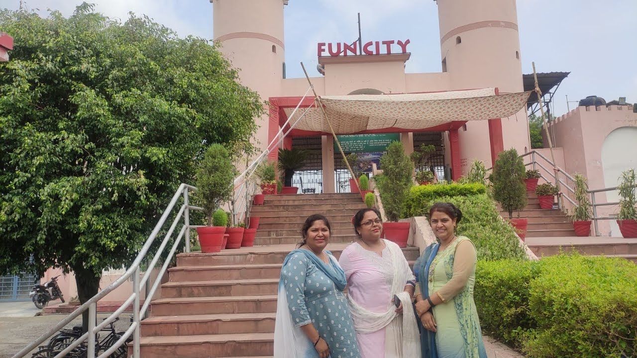 Hum Sab Gaye Barelly Fun City Water Park | Awla Me Tesre Din Ki Dincharya | Barelly Fun City |