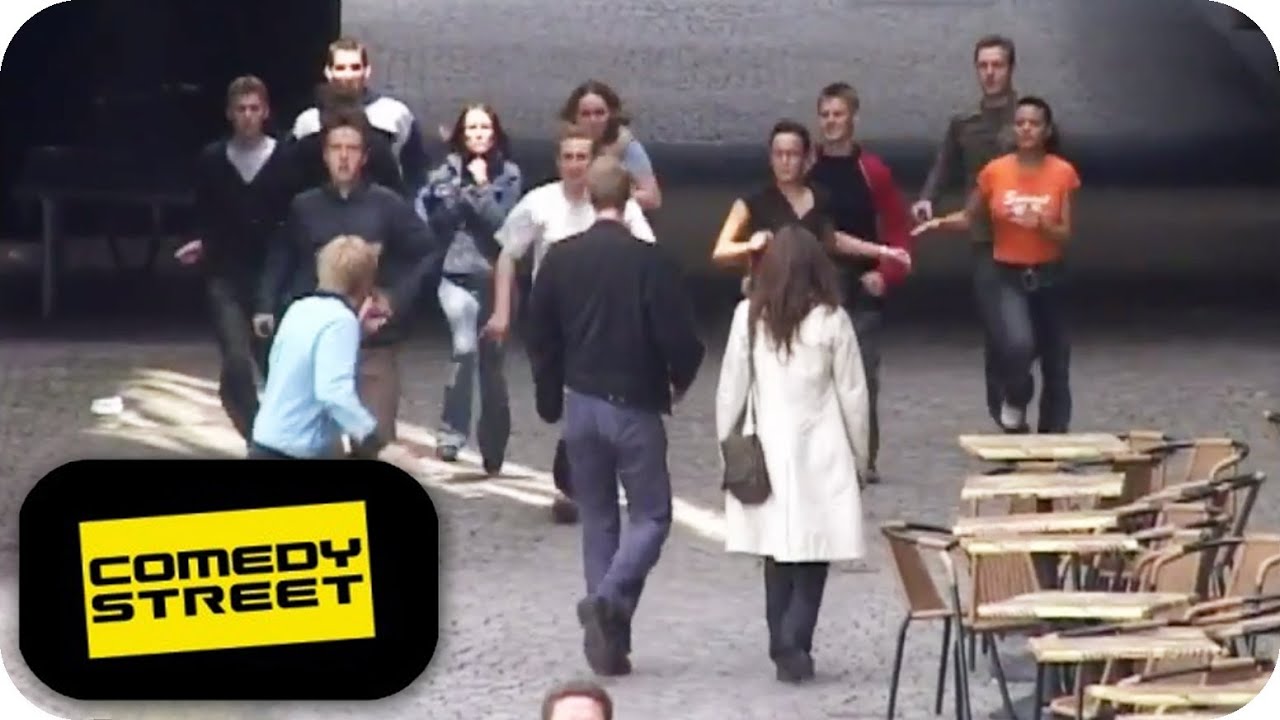 Rettungssanit&auml;ter | Sprengung | Verfolgungswahn - Comedystreet