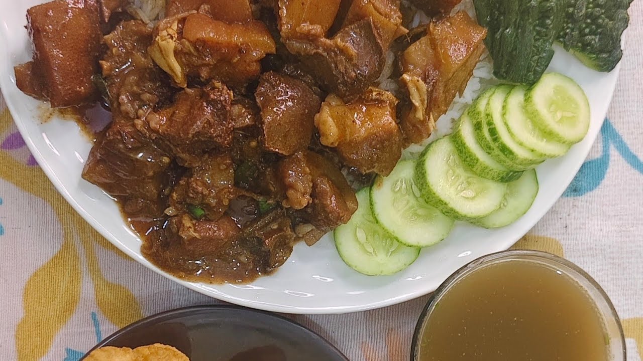 Today special naga style pork curry with chayote boiled VS cucumber 🥒 and pani puri 