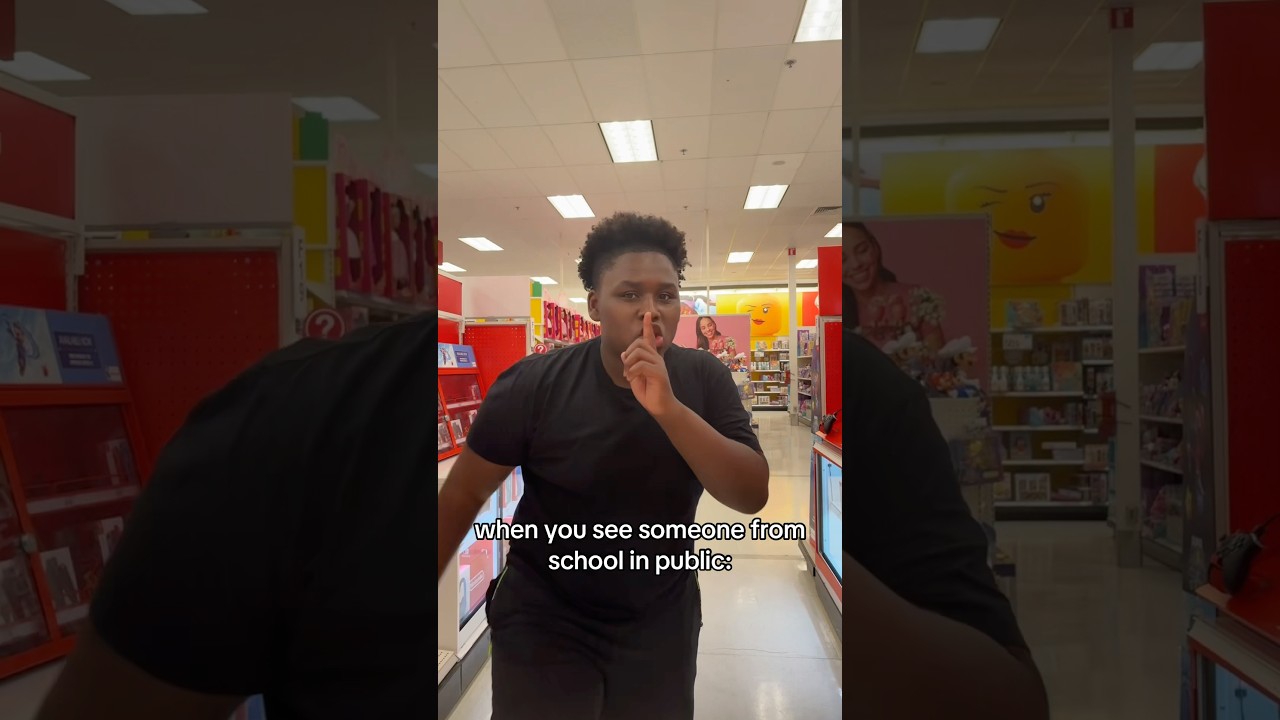 when you see someone in the store from school😂