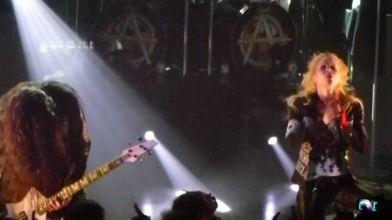 ARCH ENEMY: 