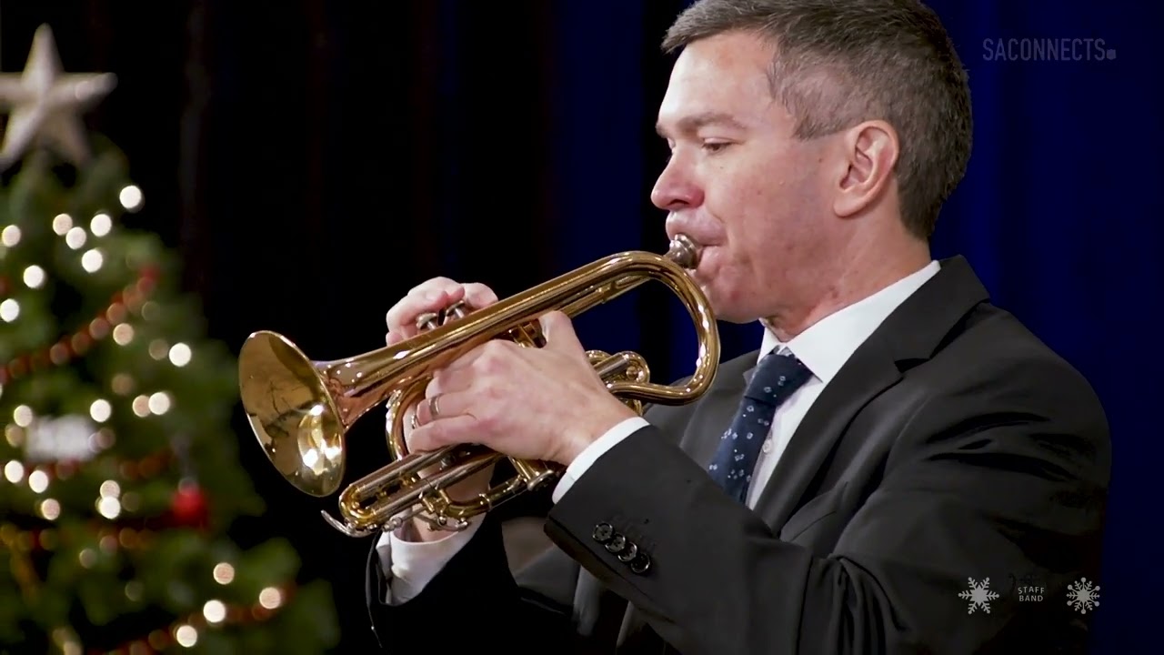 Candlelight Carol (John Rutter arr. Andrew Wainwright) Chris Martin with the New York Staff Band