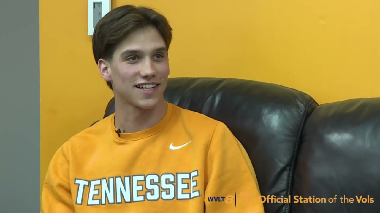 Knoxville native Bennett Greene captures gold for Tennessee diving