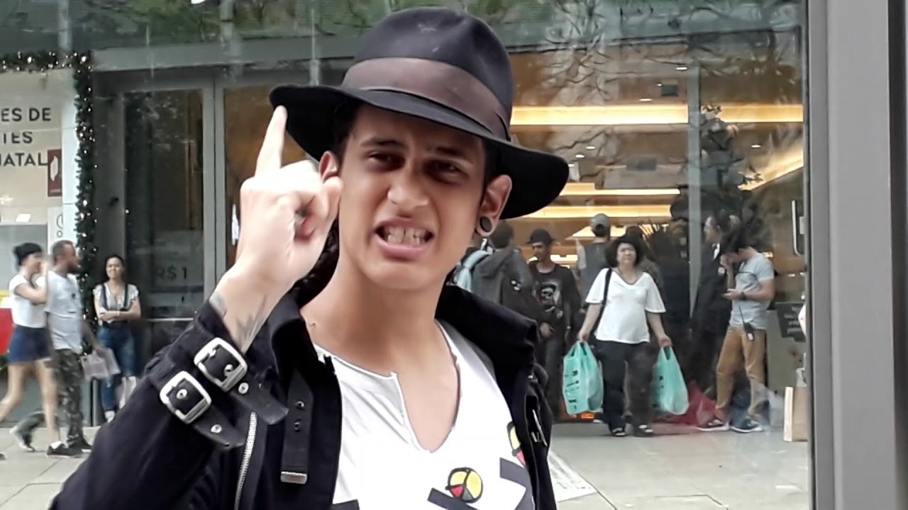 Michael Jackson .Cover na Av. Paulista. Felipe  e Mateus 1.