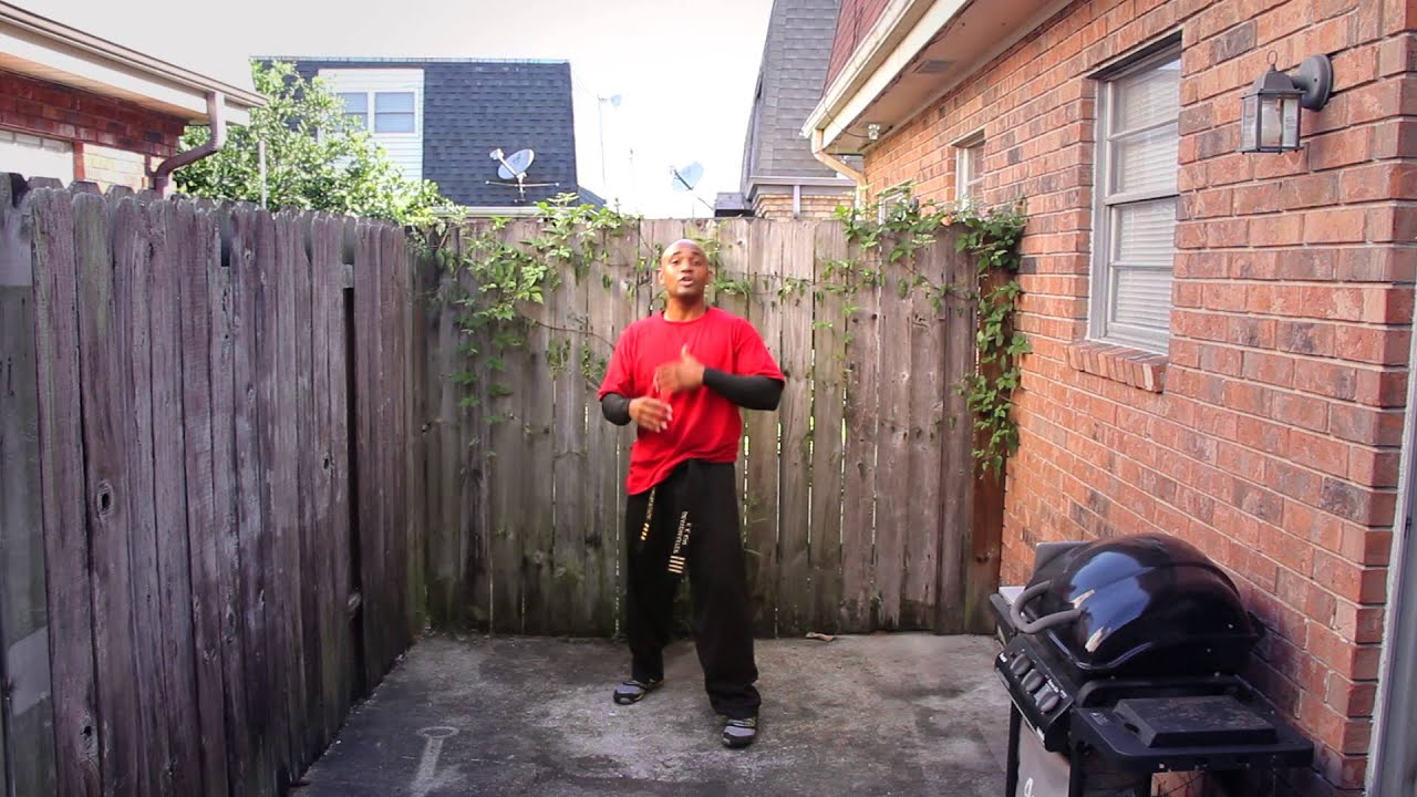 HOW TO: Outside Swing Kick