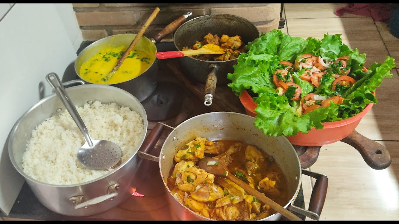 Frango Caipira com mingau de milho