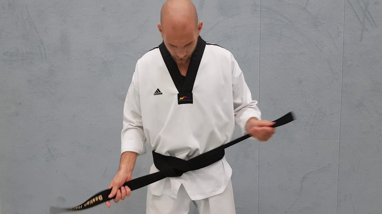 Gürtelführerschein / Richtig den Gürtel binden / Taekwondo / Karate / Kickboxen