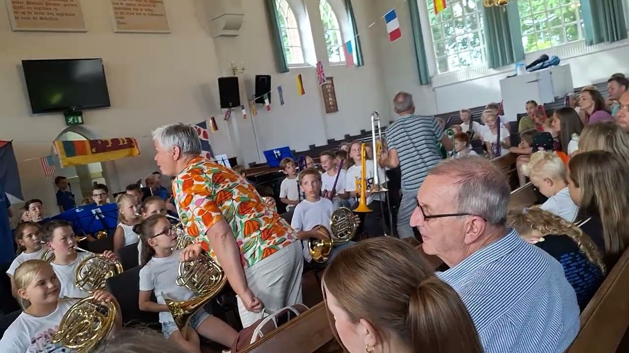 KNA Hierden en schoolorkest.