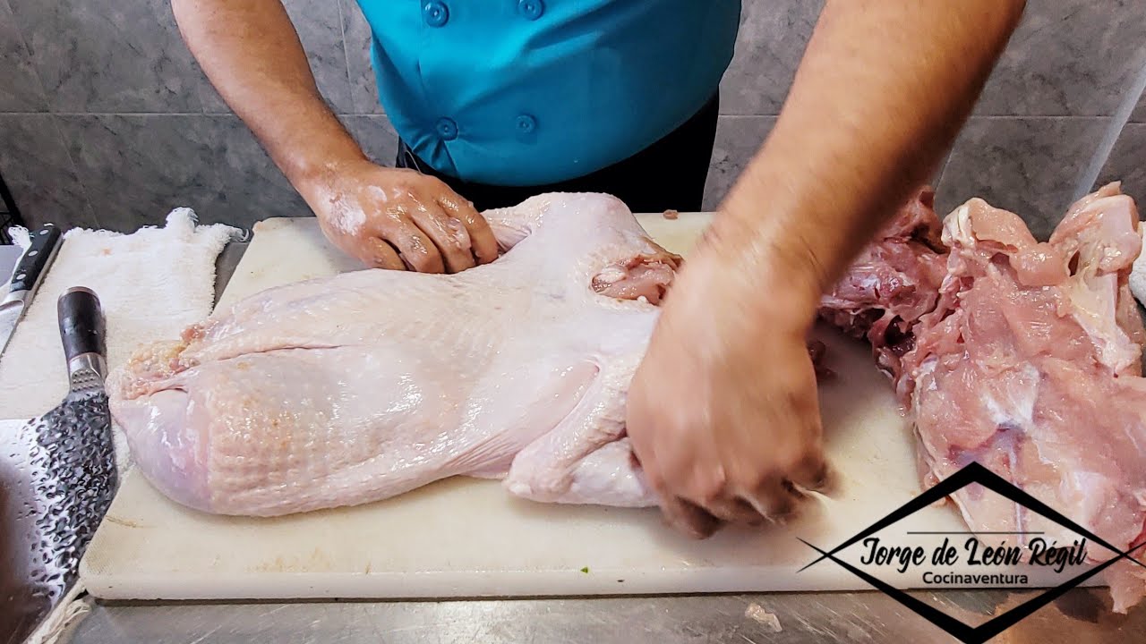 COMO DESHUESAR EL #PAVO #pavodeshuesado #bonlessturkey #tacchinodisossato