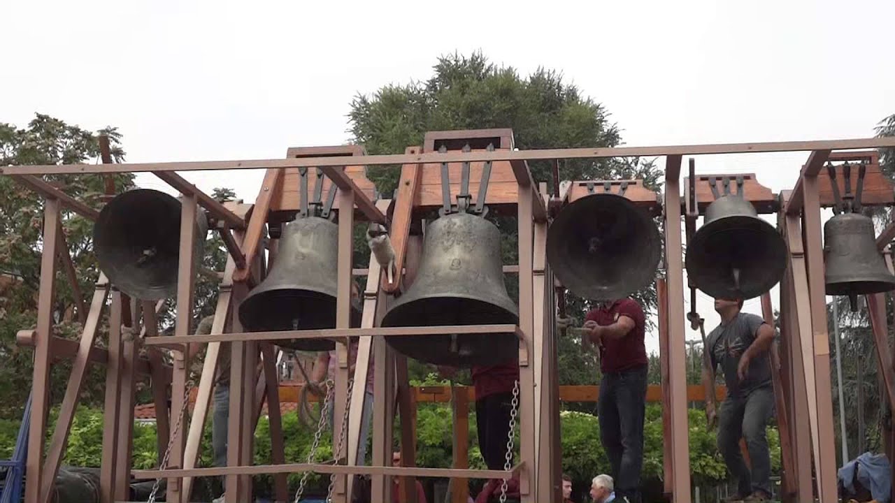 Campane alla Bolognese (Basilica di San Luca) - Raduno Nazionale Campanari 2012, Cento (FE)