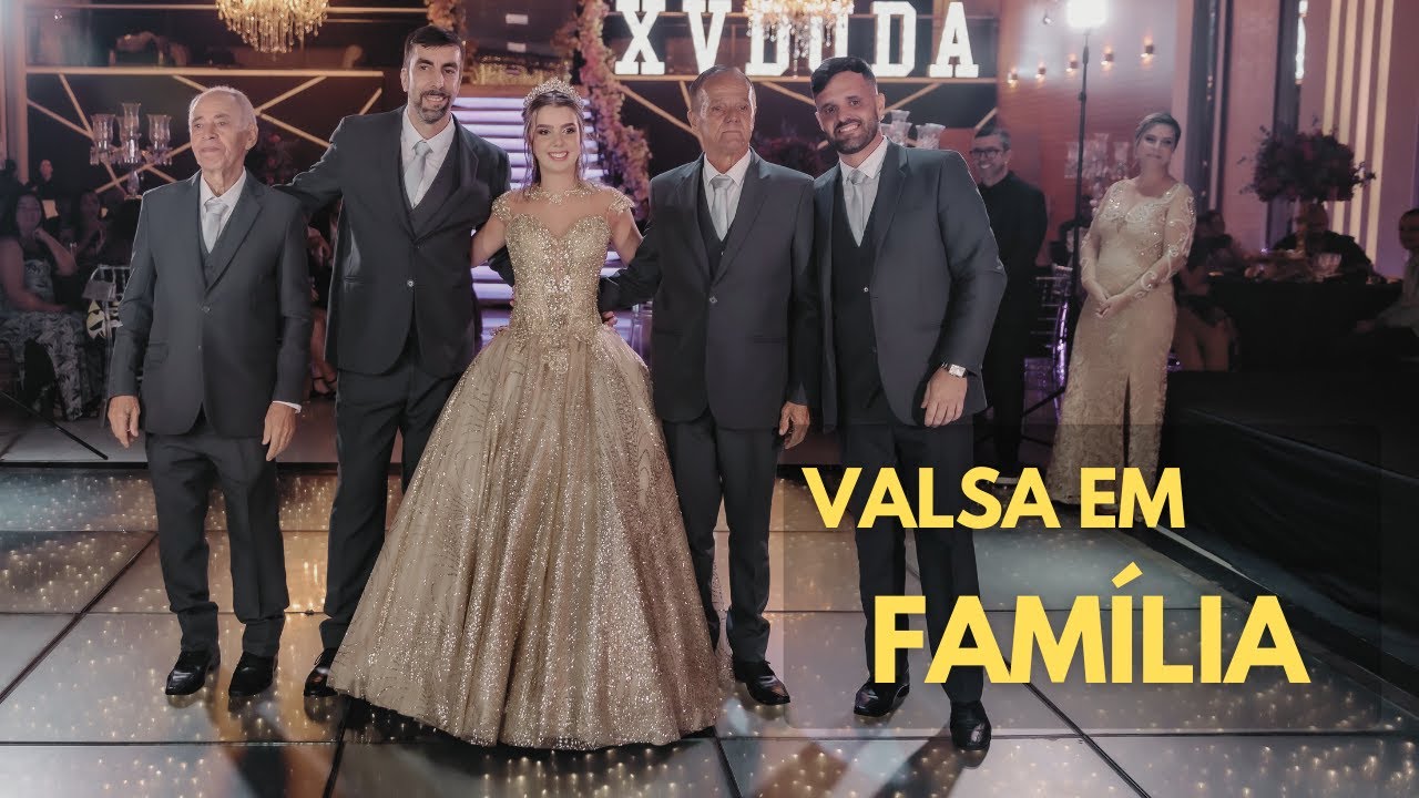 Valsa Emocionante de 15 Anos com Avôs, Tio e Padrinho (A Thousand Years)