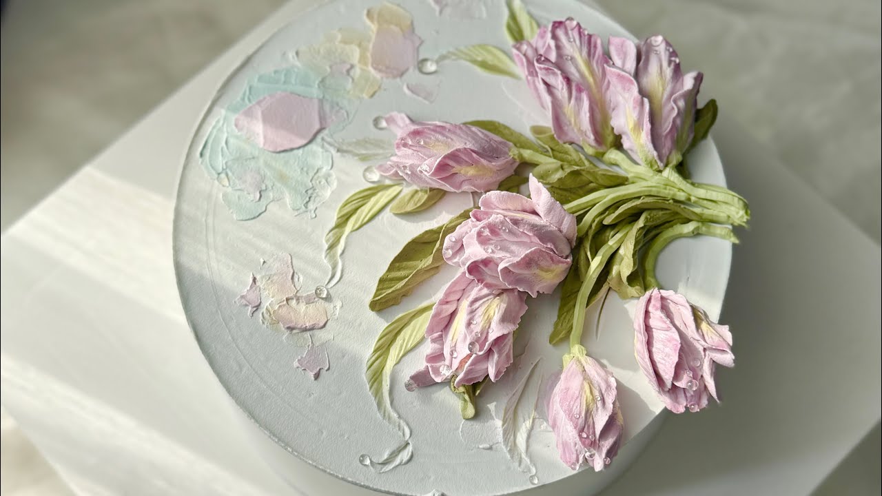 Tulips – Satisfying Flower Cake Art (end) / #pipingflowers #cakedecorating  #tulipcake #tulipflowers
