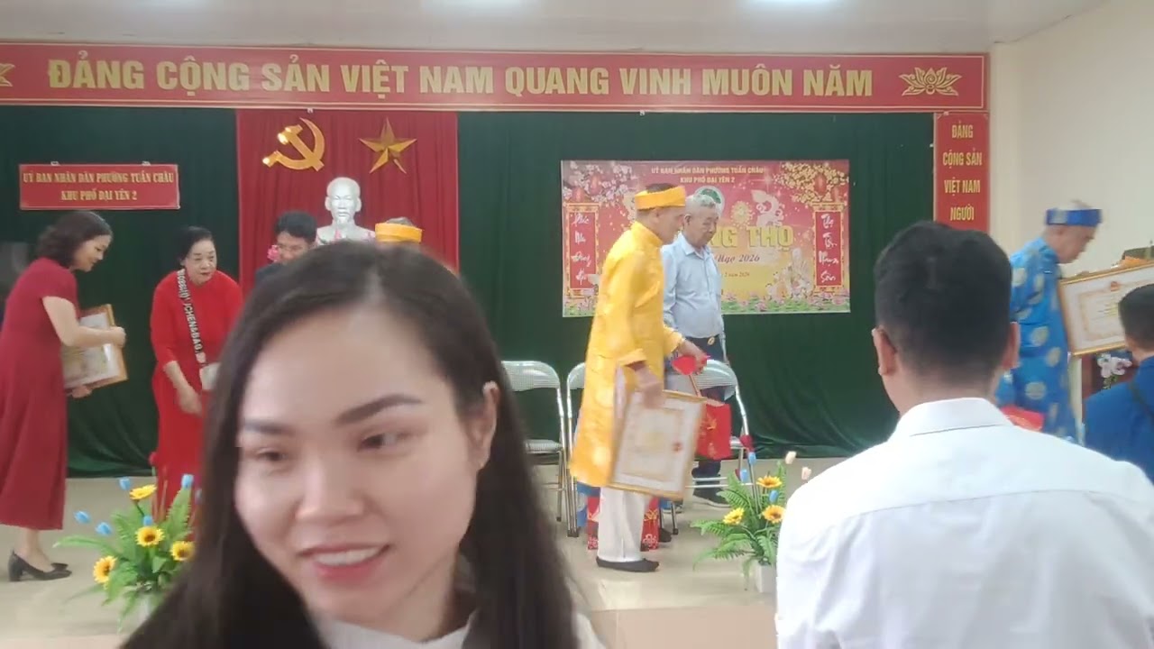 Khu phố 2 phường Tuần Châu tổ chức mừng thọ các cụ 70 trở lên 
