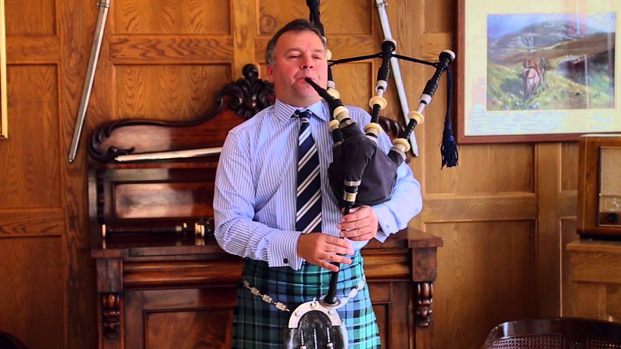 Stuart Liddell - Fair Maid of Barra (Duncan MacRae bagpipes)