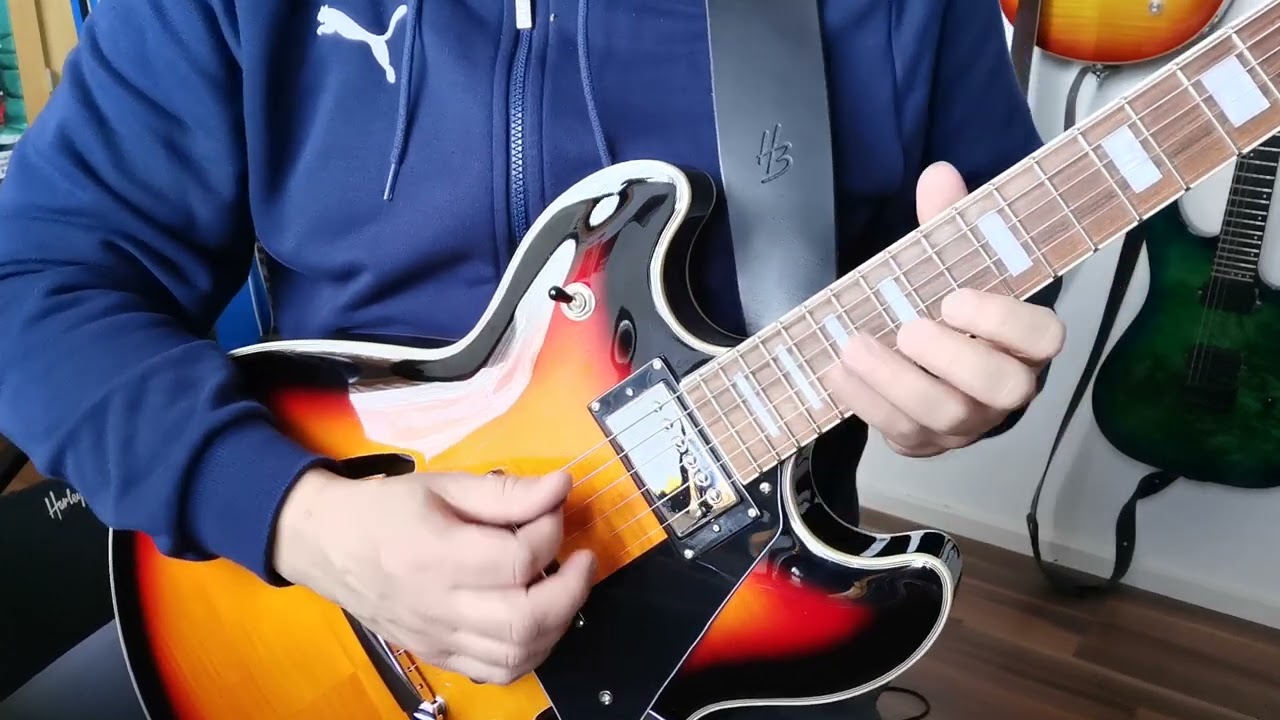 Guitar bend - How to bend the high e string - and how not ;)