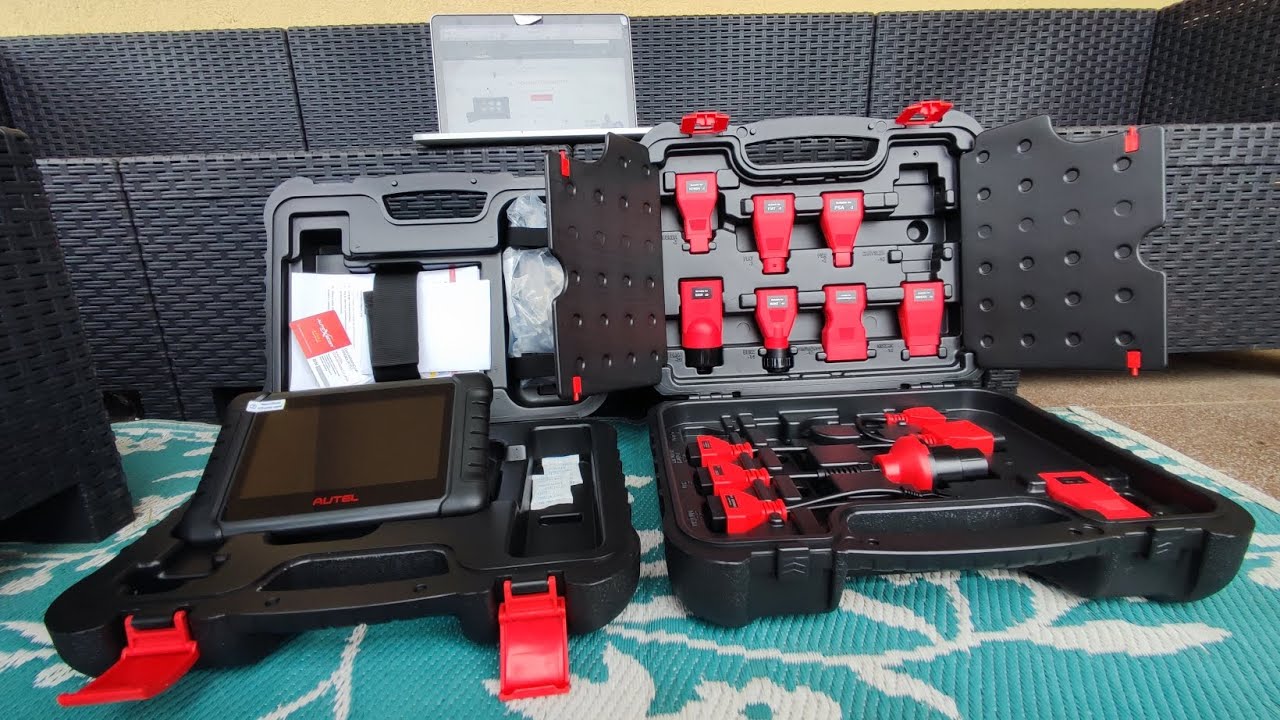 Tester diagnostyczny AUTEL MaxiDas DS 808 BT Unpacking.