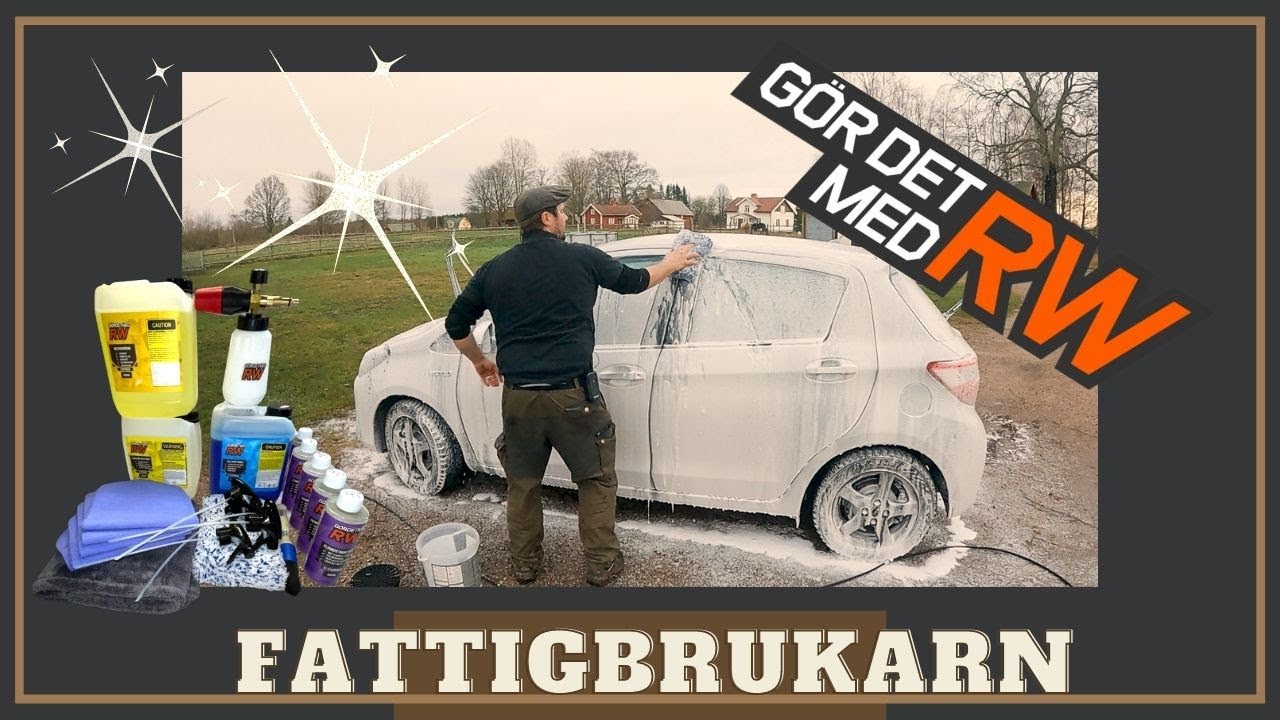 Tvättar bil med produkter från @Robin_Westberg