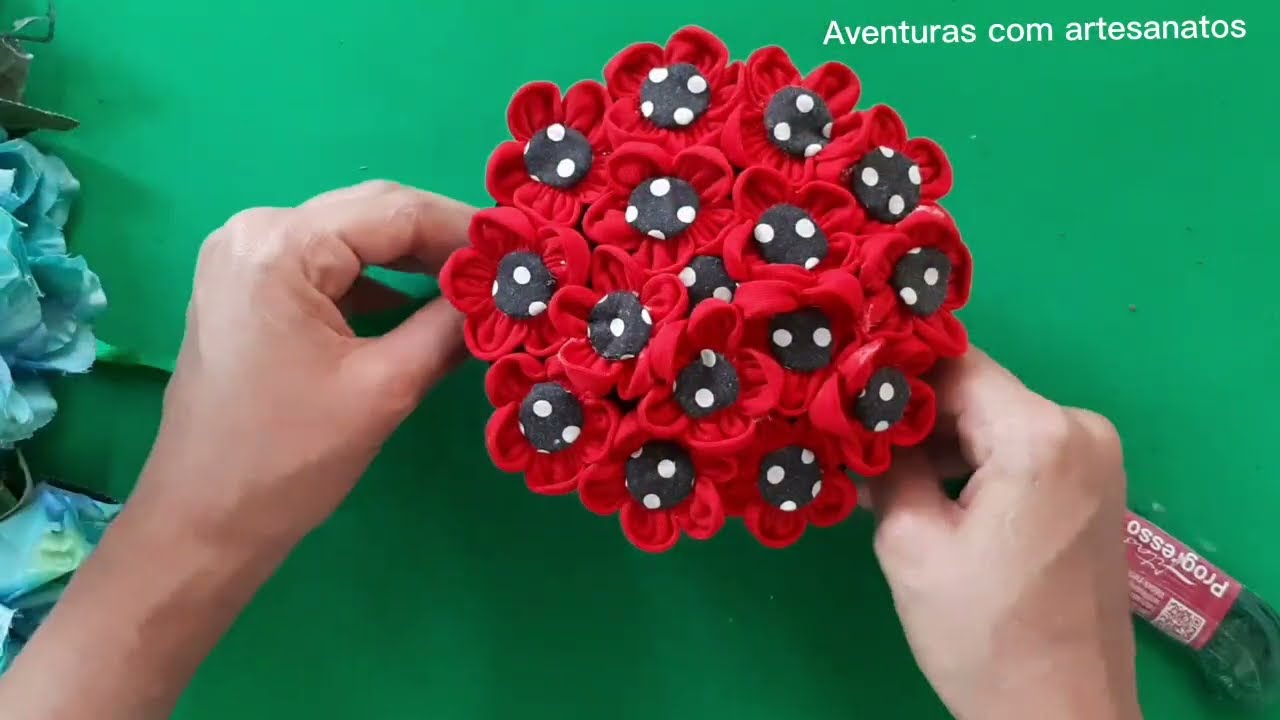 Renda extra com artesanatos/aula com fuxicos