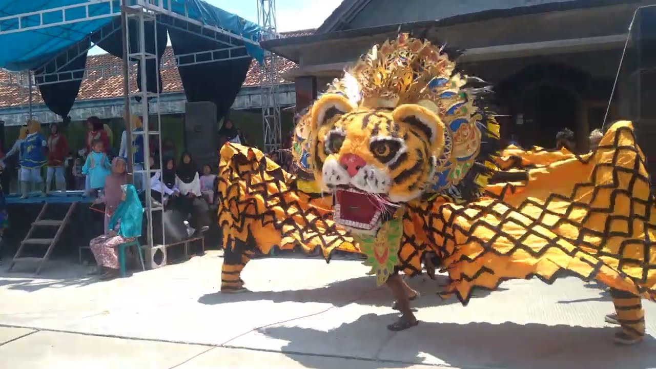 Surojoyo hibur penonton turitempel guntur demak 2026