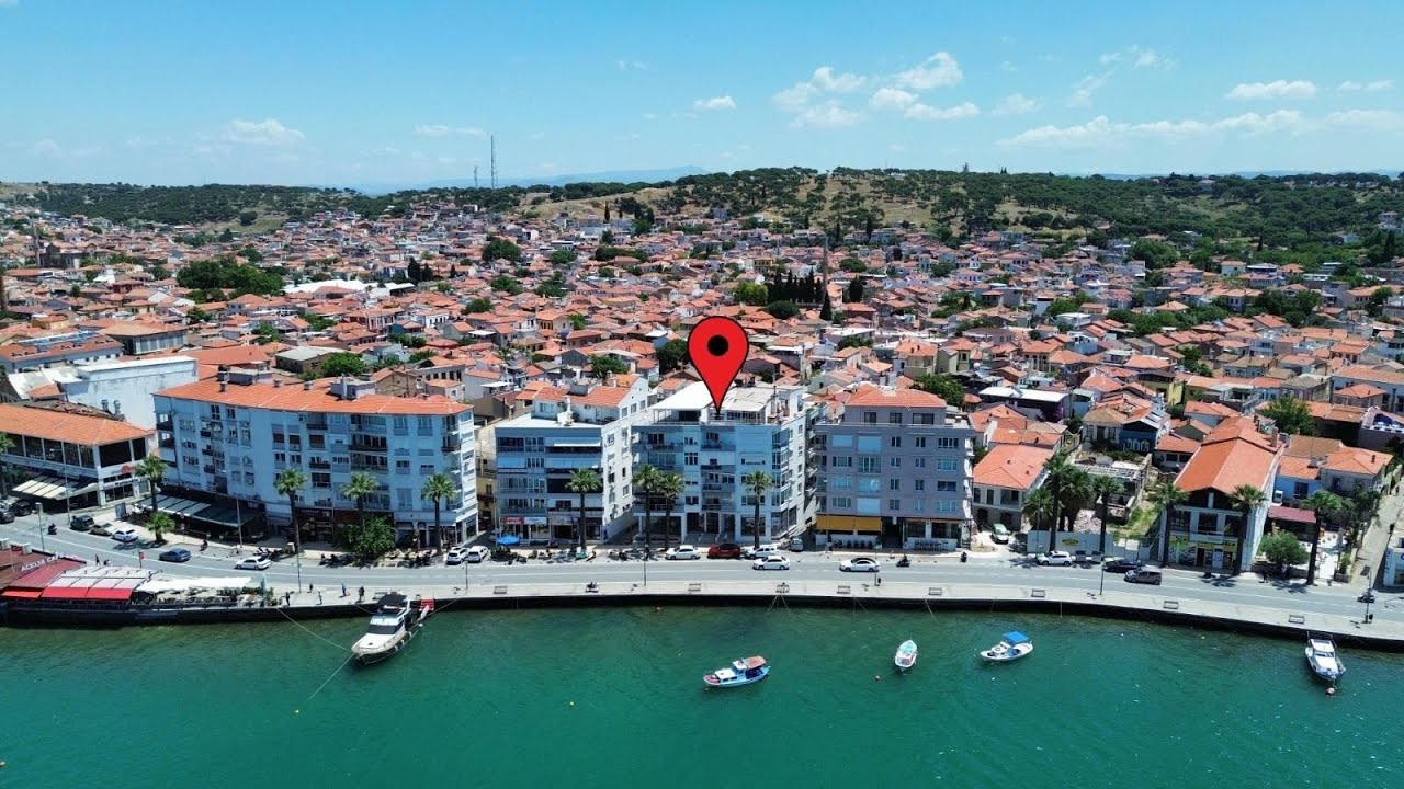 BALIKESİR AYVALIK MERKEZ DE SATILIK DAİRE.DENİZE SIFIR.KOD:1922.HUSEYİN CALISKAN:0,533,522,0028