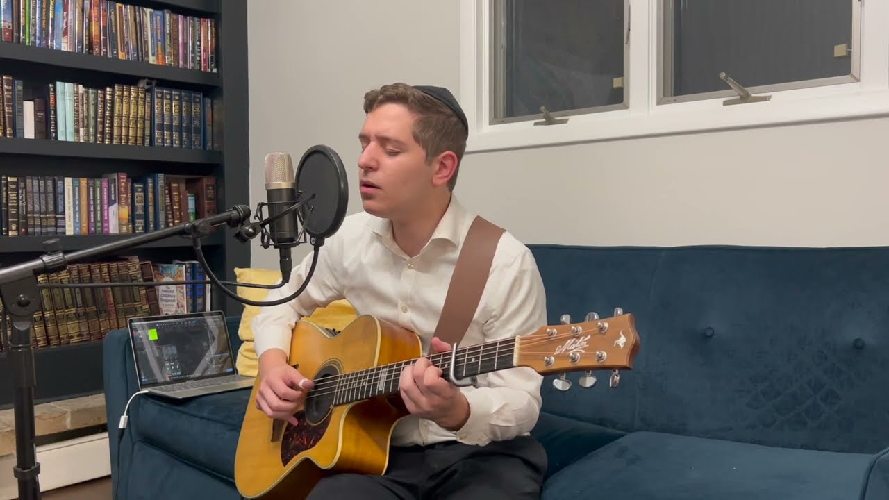 Vehi Sheamda (Yaakov Shwekey) - Fingerstyle/Vocal cover by Ari  Ettinger
