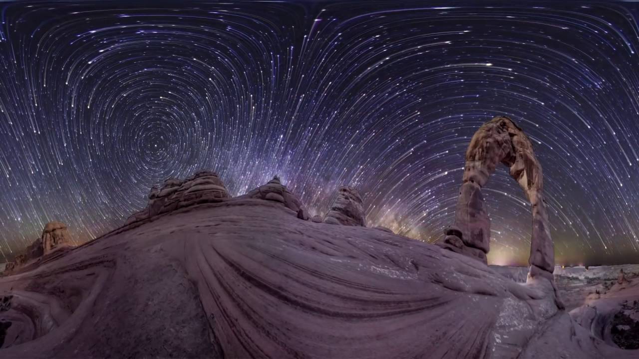 Time lapse video of stars diverging at equator
