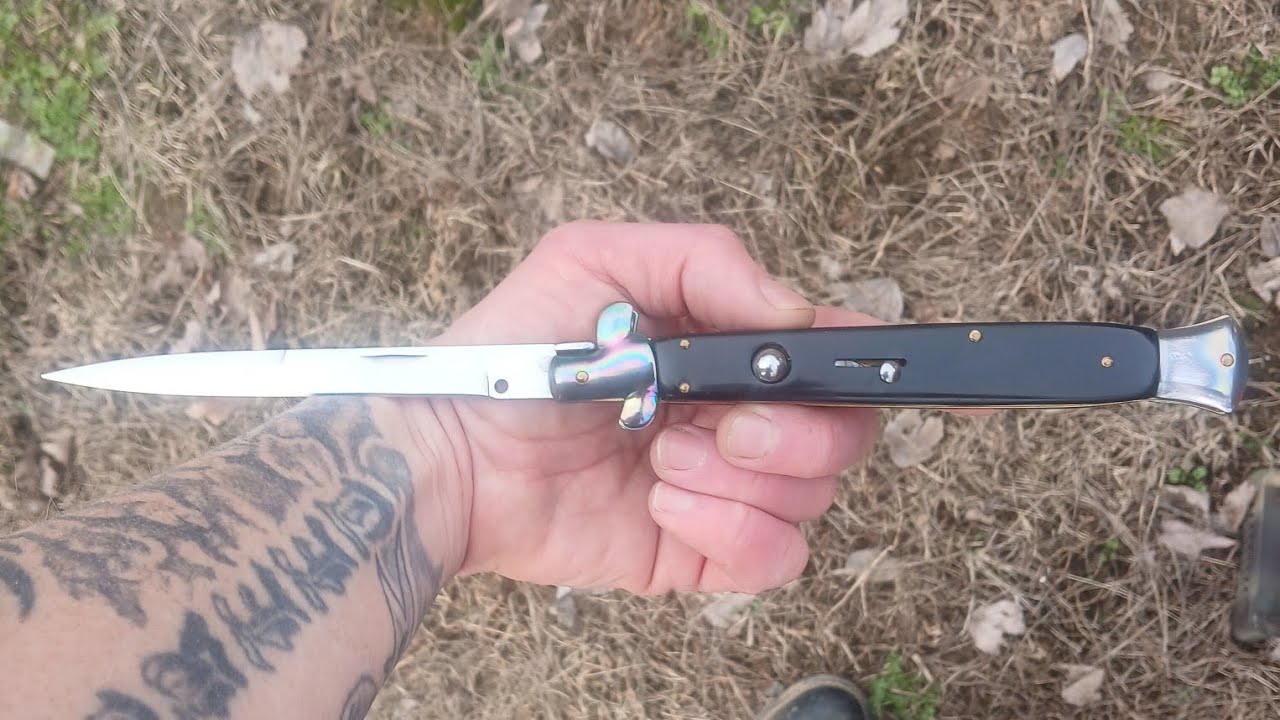 @MattReviewsCoolSh--t  12 1/2 inch Long Stiletto Style SwitchBlade Knife.#blade #SwitchBlade #edc 