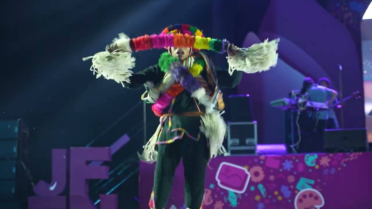 Ganadores de danza tradicional en Juegos Florales 2024