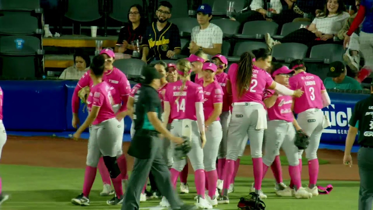 BRAVAS DE LEÓN EN CHARROS DE JALISCO FEMENIL