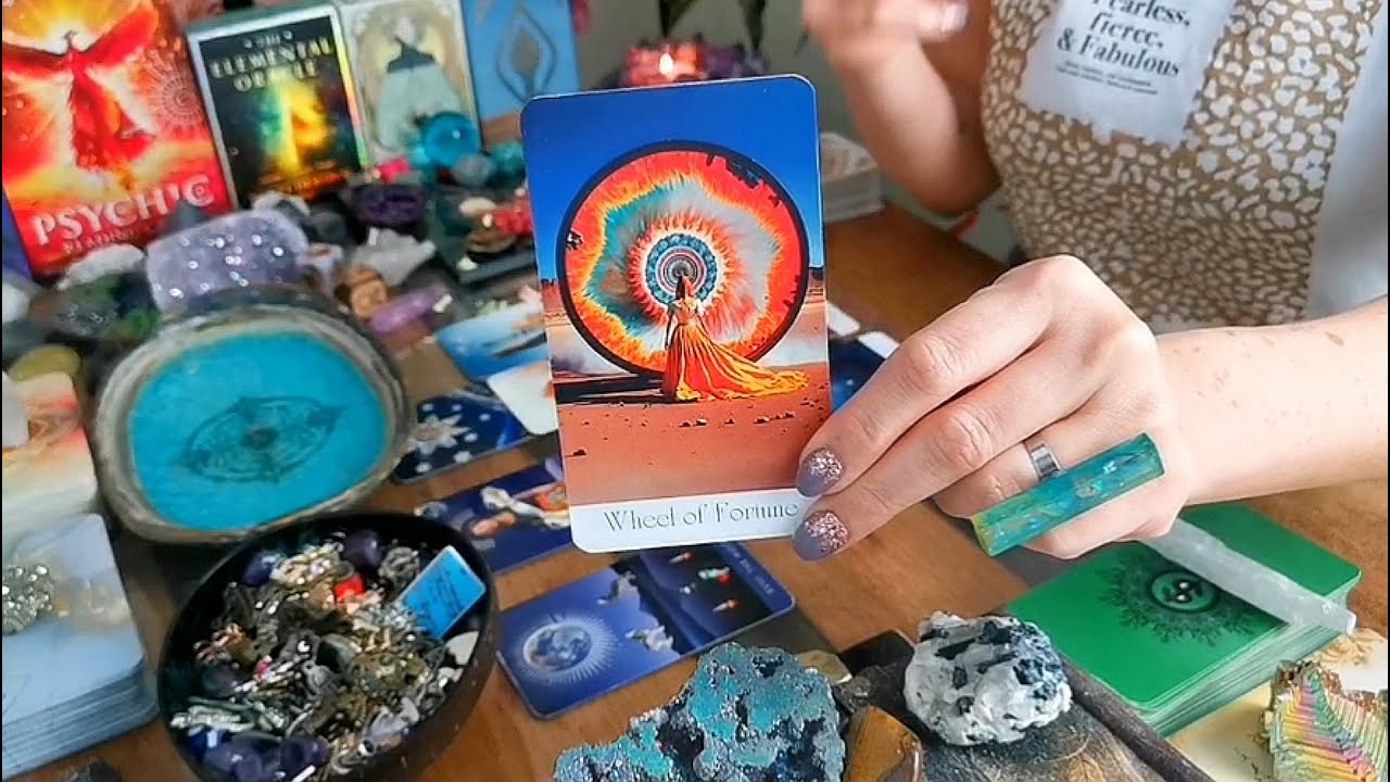 Лев &mdash; &laquo;Крупные шаги к успеху!!!&raquo; Чтение о карьере и деньгах &mdash; конец &mdash; октябрь 2025 г.