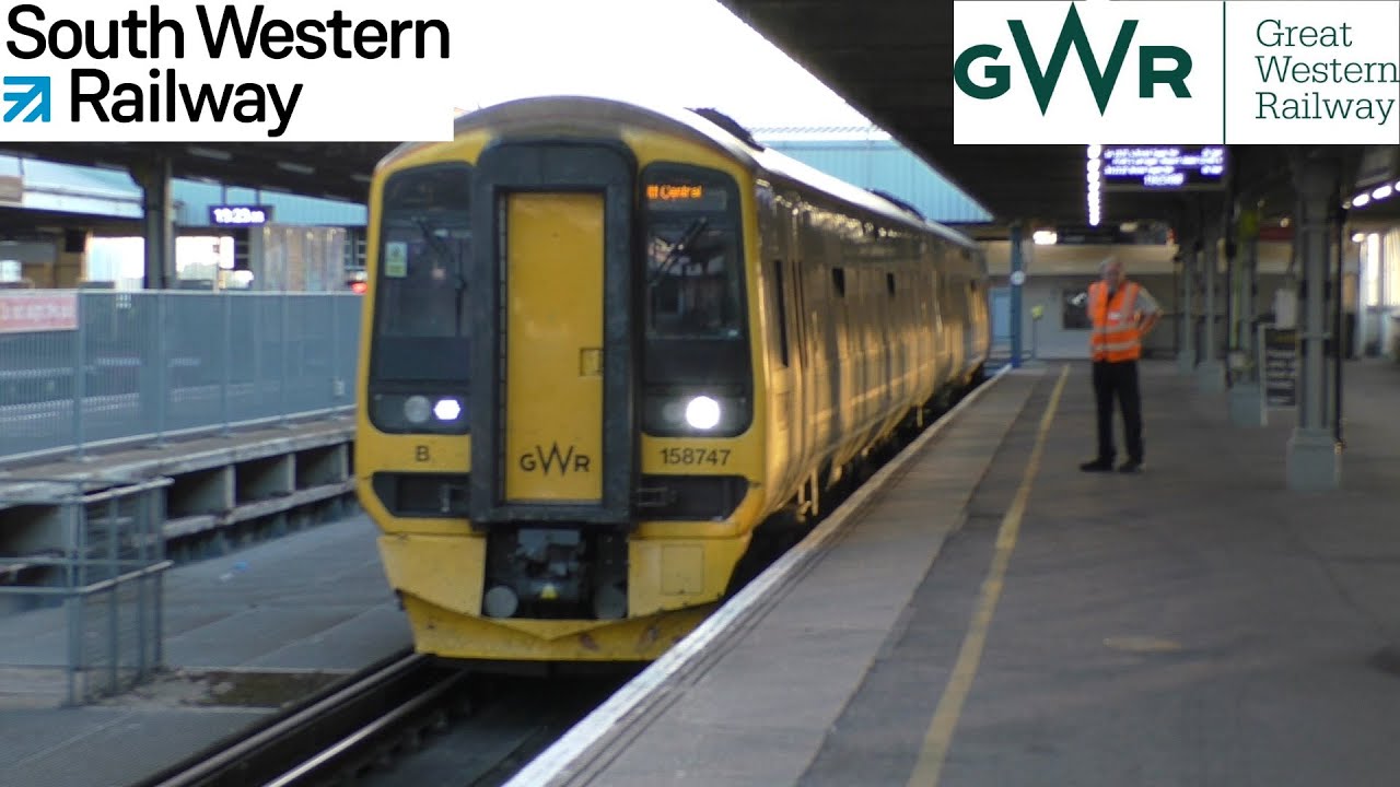 Trains at Portsmouth Harbour, PDL - 31st August 2022 (1080/50P )