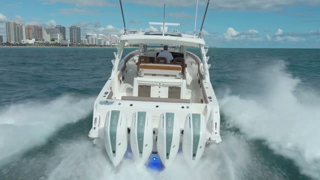 Sea Trial: 2026 Boston Whaler 420 Outrage (Jadestone Hull)
