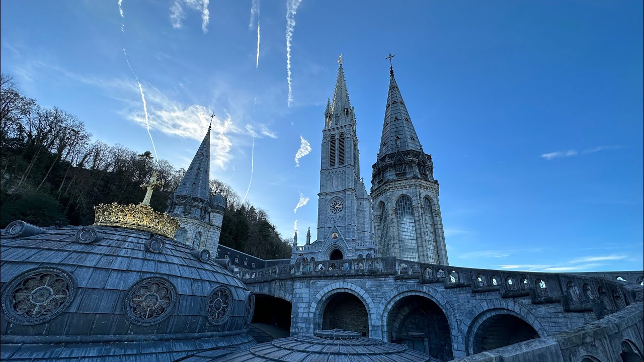 Лурд : паломническая столица Франции ✝️