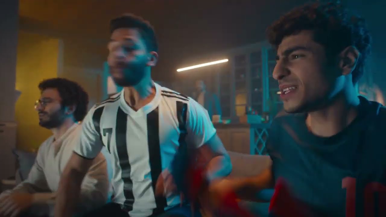 The season is on! Gather your friends, enjoy the game and cheer on with Kraft. #KraftIt