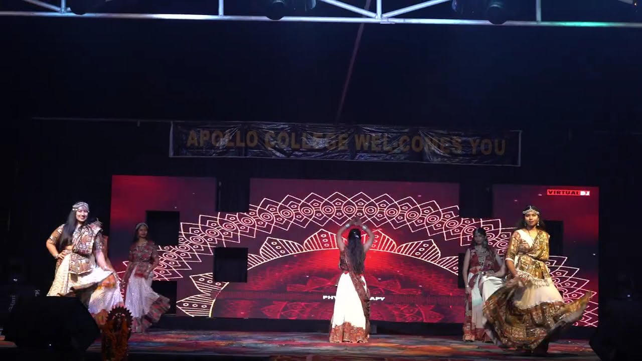 Apollo College of Physiotherapy | Gujarati Dance Performance | Blitz 2025 🔥