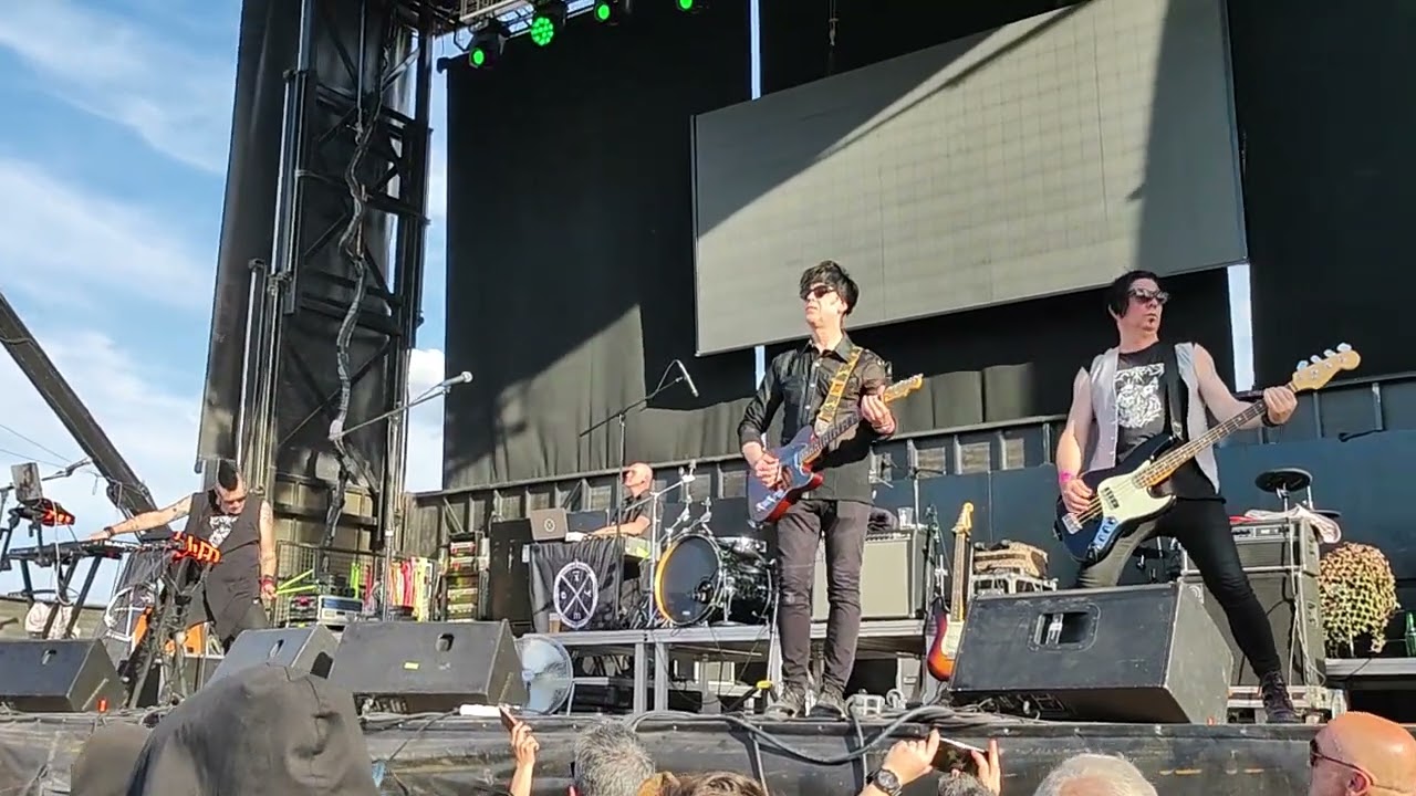 Clan Of Xymox - A Day (Live in Madrid, Darkmad Festival)