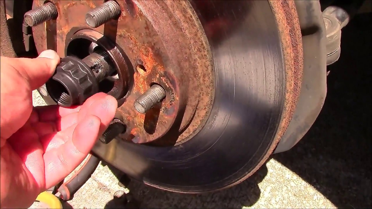 2005 Toyota Highlander front bearing replacement
