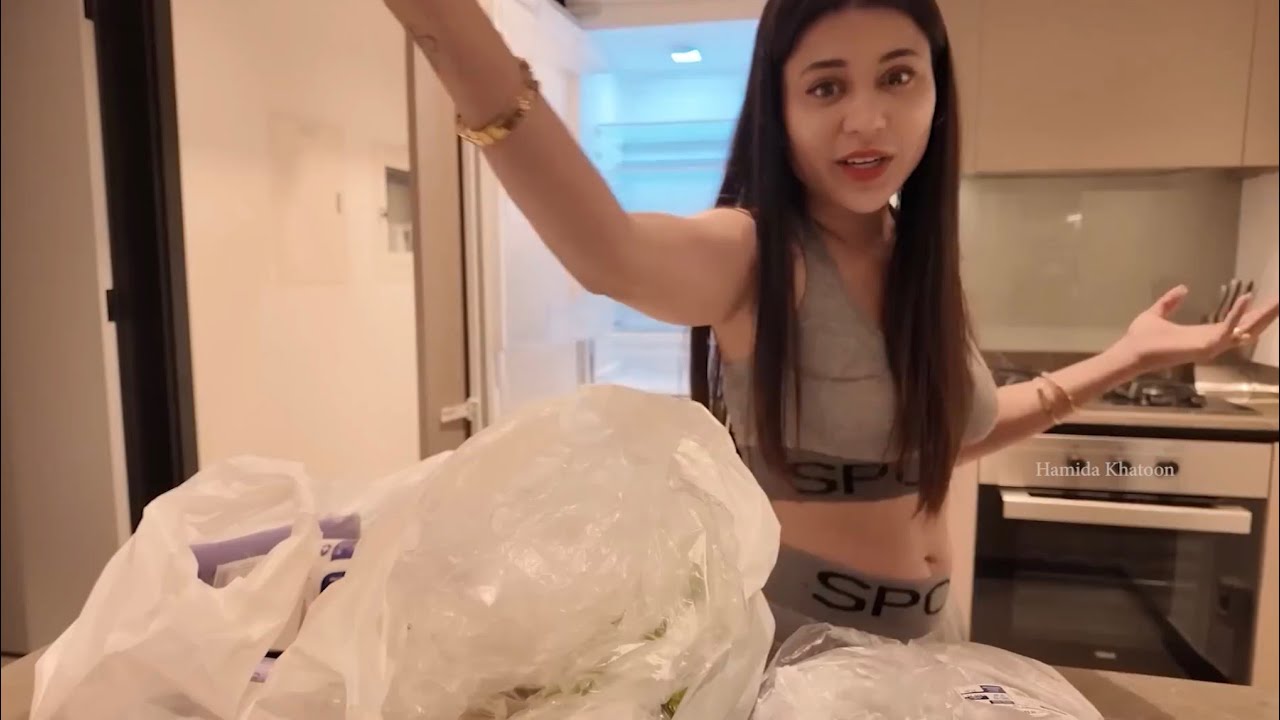 Living Alone in Dubai | Dubai Life | Hamida Khatoon | Cue Media