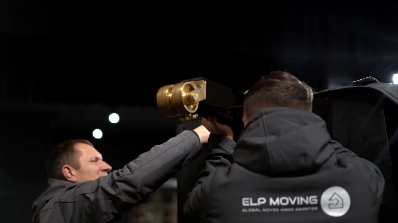 ELP Moving moving pianos