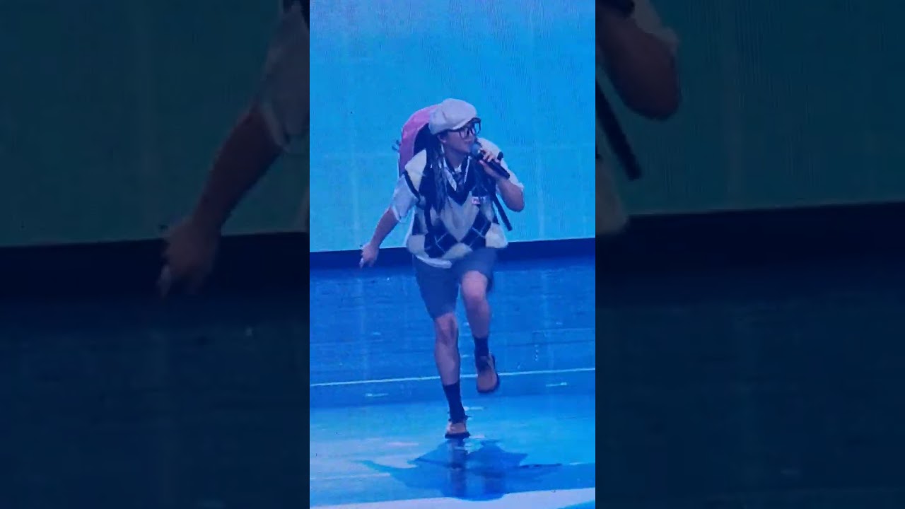 Jeongyeon solo stage @'Ready to be' in singapore 230903 Fancam