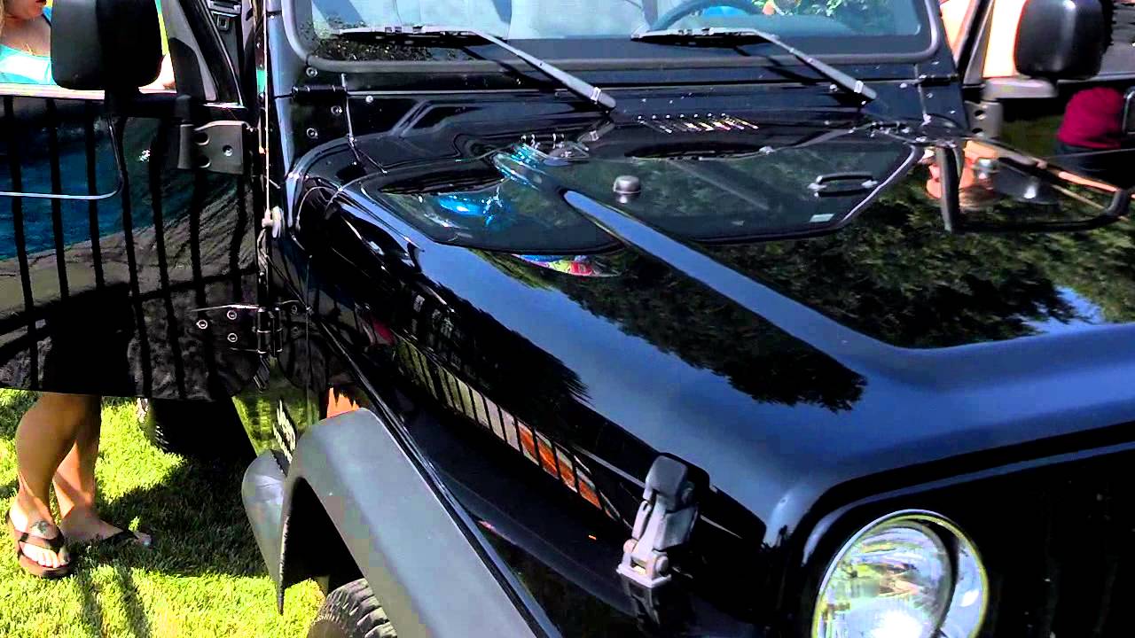 Sydney's surprise jeep for graduation!