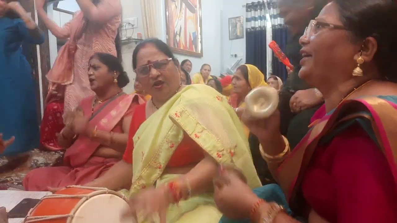 कान्हा जी का भजन, हाल पूछो ना दिल का मेरे मोहन