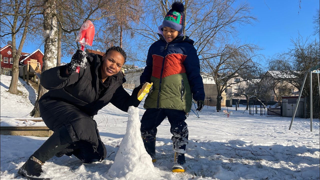 We Tried Making a Snowman in Germany ⛄️❄️ | Family Vlog 