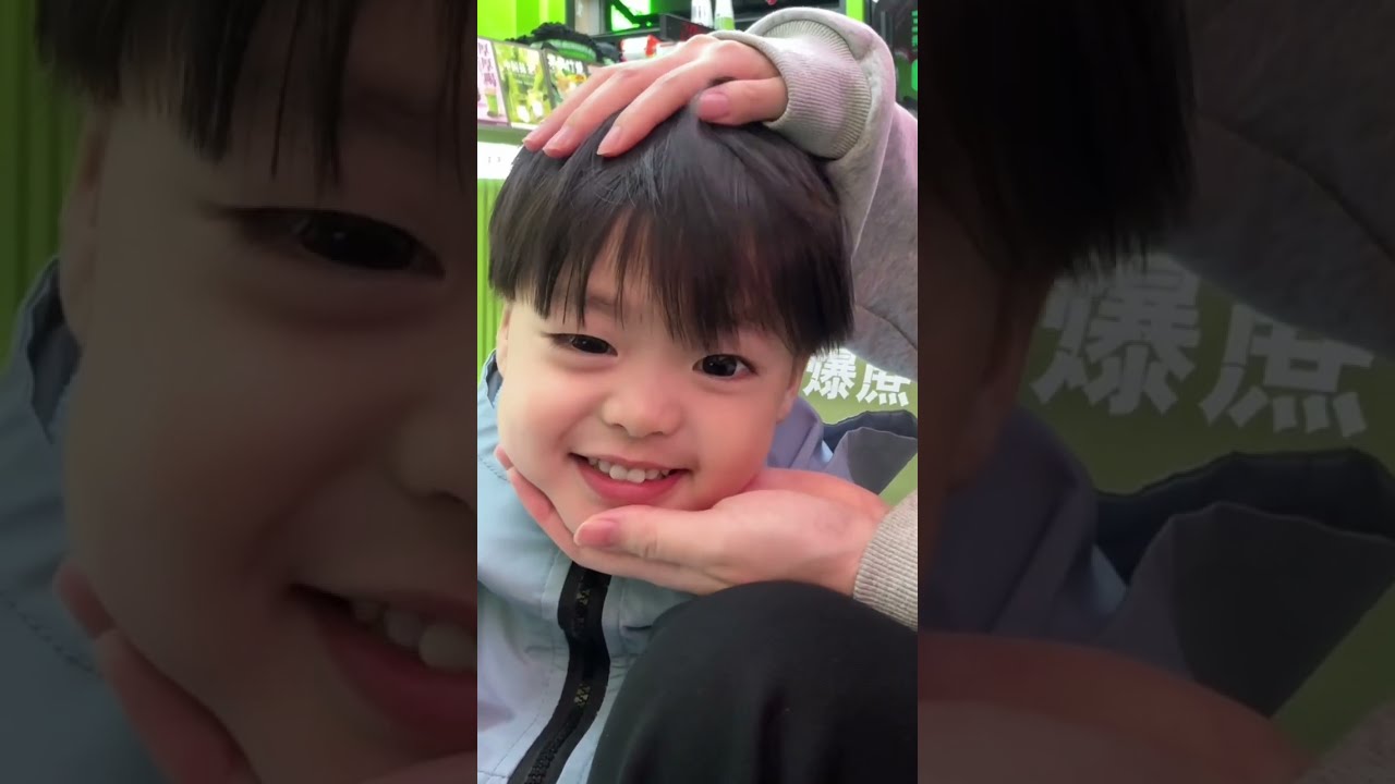 潘爸带Lewen宝宝暴雨天买饮料，贪吃馋嘴又不敢催店员姐姐好搞笑！藏不住的机灵眼神，和潘爸分享饮料斗智斗勇！去游泳碰到了妹妹超喜欢，游完牵着走太有爱～ @潘爸乐文vlog｜baby lewen&pan