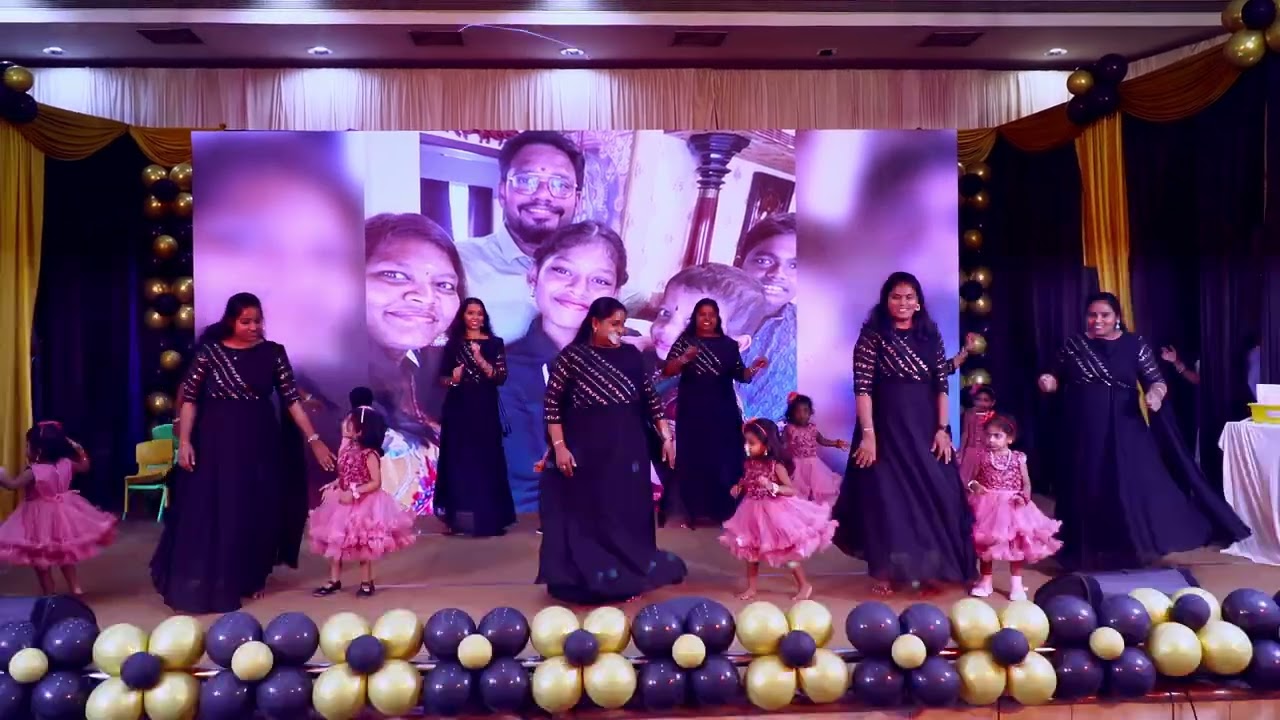 2 year old child dance along with mom(Mother and kids dance duo Kindergarten Annual day 2023-2024)