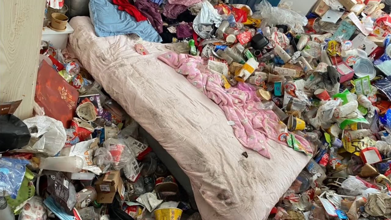 OMG 😱 How can you live in these houses? The house is full of sadness😪 Home Transformation🌹